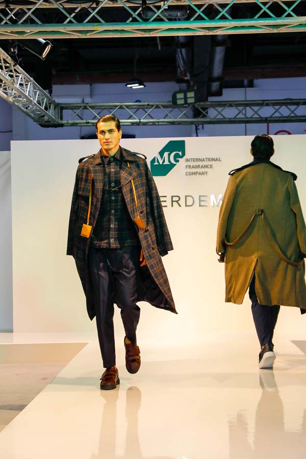 Emre Erdemoğlu kokulardan ilham alarak  yeni koleksiyonunu tasarladı
