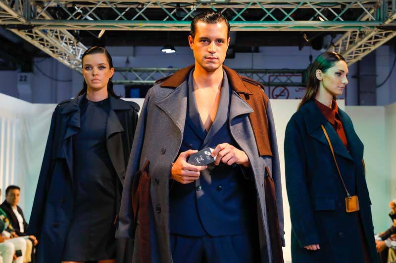 Emre Erdemoğlu kokulardan ilham alarak  yeni koleksiyonunu tasarladı