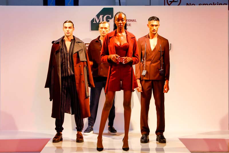 Emre Erdemoğlu kokulardan ilham alarak  yeni koleksiyonunu tasarladı