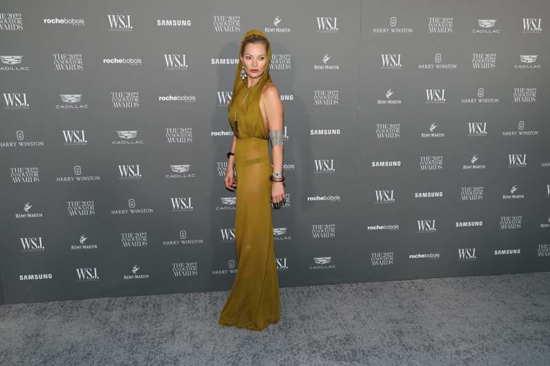 Bütün dikkatler Kate Moss'un üzerinde