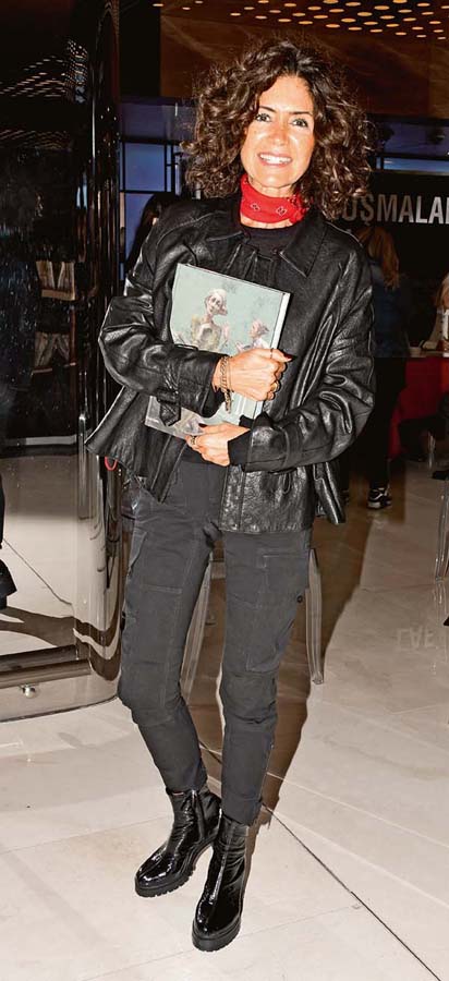 Tilda Tezman imza gününde okurlarıyla buluştu