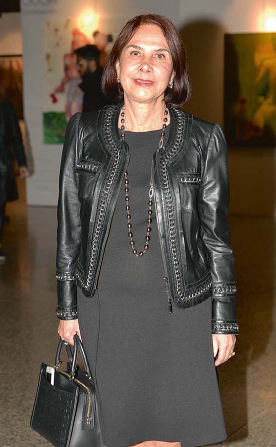 Ressam kardeşler birlikte sergi açtı