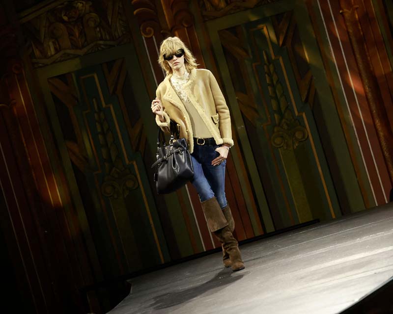 Celine, 2023 Sonbahar/Kış koleksiyonunu tanıttı