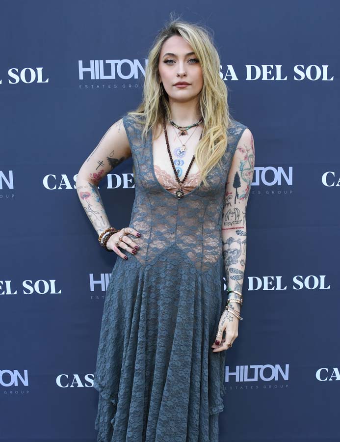 Paris Jackson ünlü markanın 2023 Pre-Fall kampanyasında