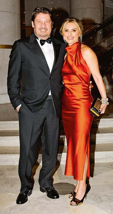 Hakan Ateş, görkemli bir düğünle evlendi