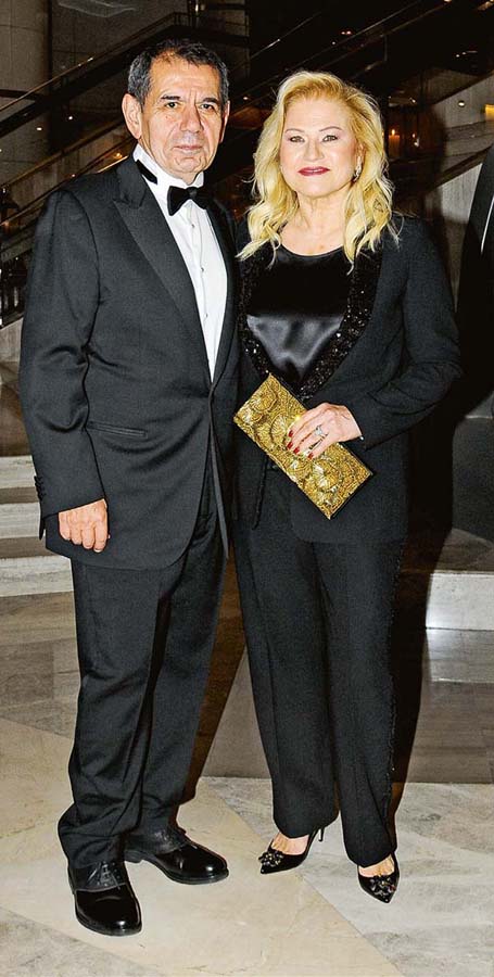 Hakan Ateş, görkemli bir düğünle evlendi