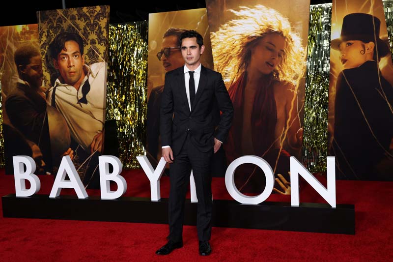 'Babylon' prömiyerinde kırmızı halı şıklığı