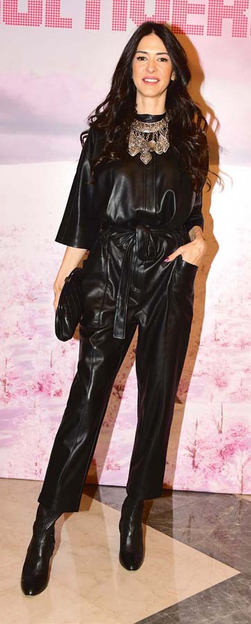 Dijital modayla evrenler arası yolculuk