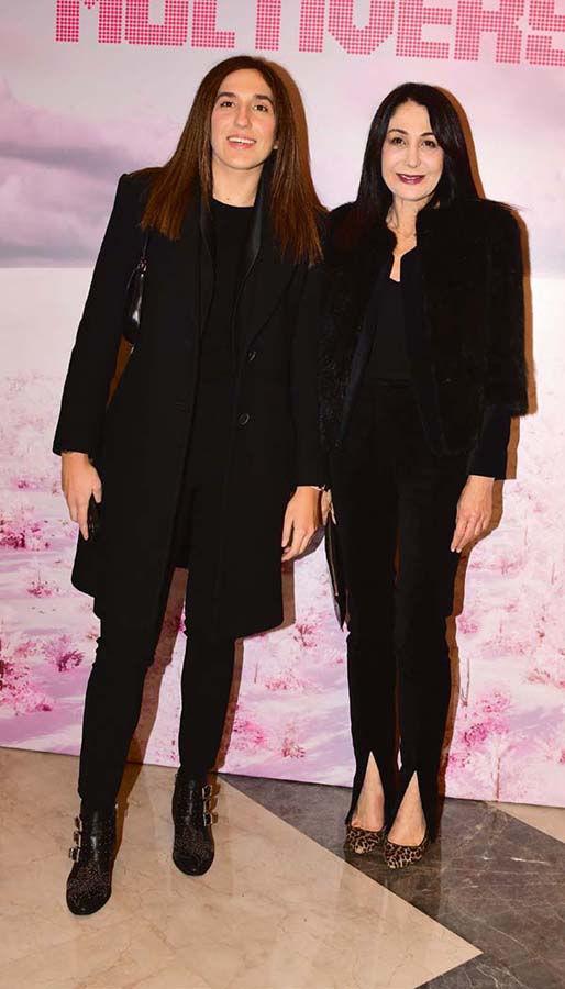 Dijital modayla evrenler arası yolculuk