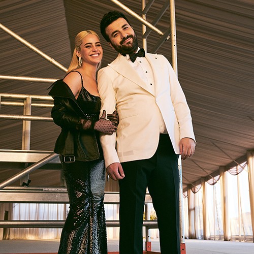 ''Aşk zor olanı normal kabul etme halidir''