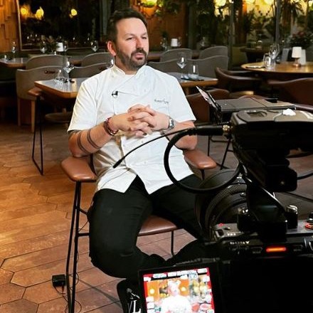 İsmet Saz'ın mutfağındayız