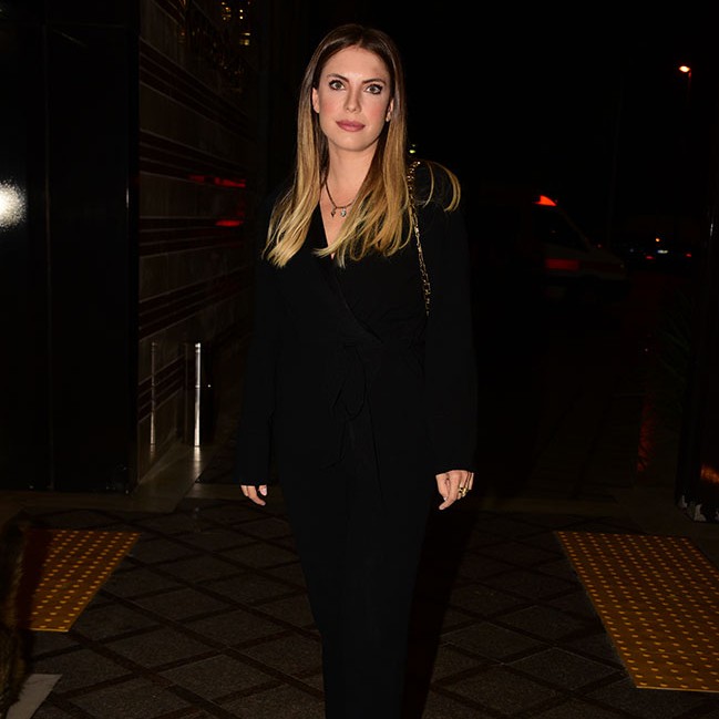 Evlilik tarihi ertelendi