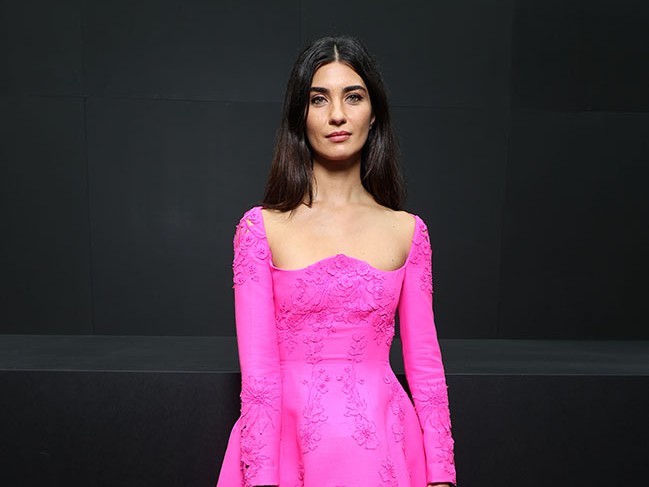 Tuba Büyüküstün'den depremzede çocuklar için yardım çağrısı