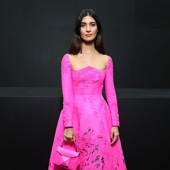 Tuba Büyüküstün'den depremzede çocuklar için yardım çağrısı