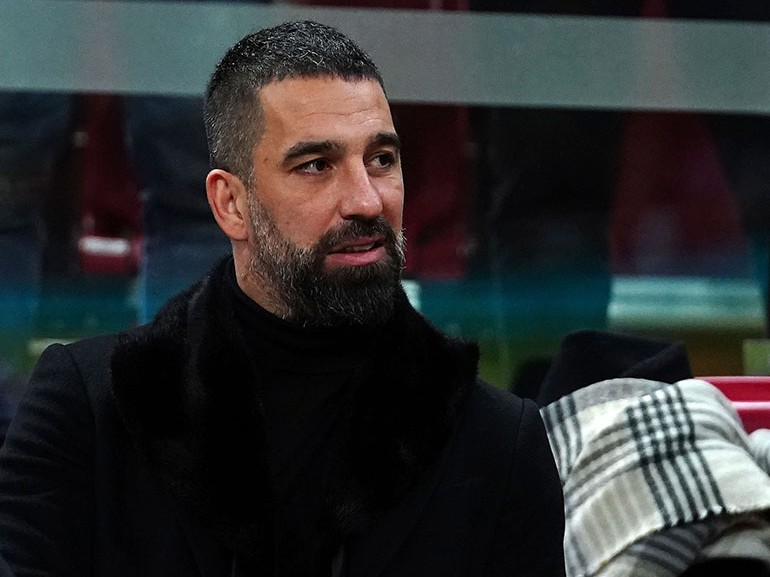 Arda Turan sahalara geri dönüyor!