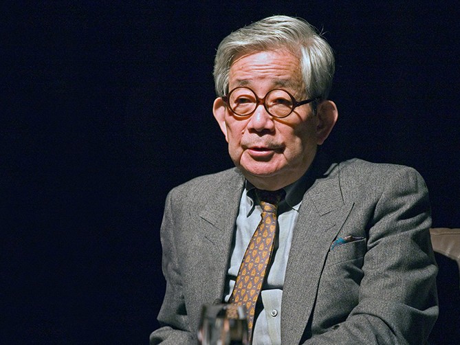 Nobel Ödüllü yazar Kenzaburo Oe hayatını kaybetti