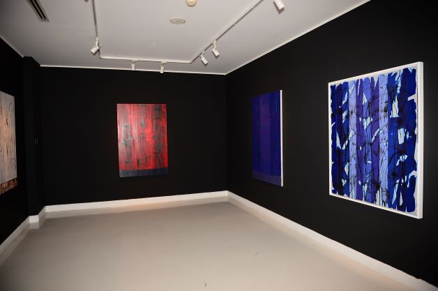 Nezih Çavuşoğlu'nun üçüncü kişisel sergisi olan “Soyutun Sözlüğü” 25 Nisan’a kadar görülebilecek