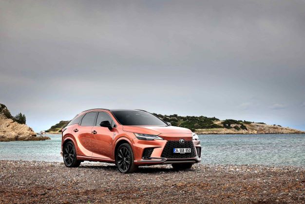 Lexus RX, takumi ustalarıyla gelen zariflik