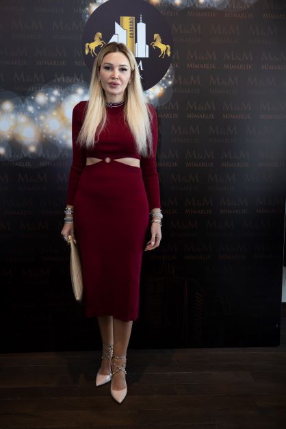 Elif Akyazıcı Girgin