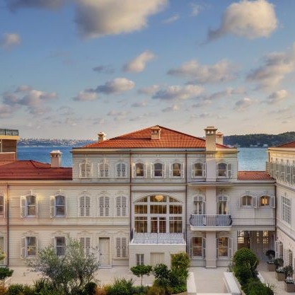 Hacivat ve Karagöz ile Ramazan ruhunu yaşatıyor