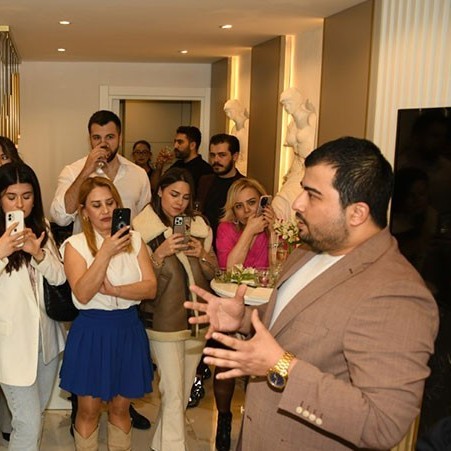 Refik Ersin Eroğlu, yeni kliniği Jino Klinik'in açılışını gerçekleştirdi