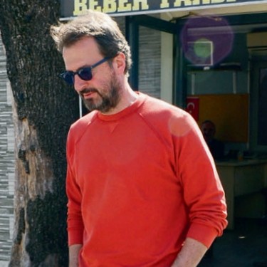 İş insanı Hakan Saruhan da Bebek’te karşılaştığımız ünlü isimlerden biriydi