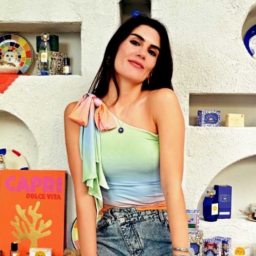 Asena Sarıbatur, " Farklı modlara göre değişen eklektik bir stilim var"