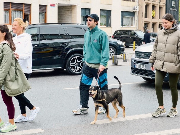 Birlikte yürüyüşe çıktılar