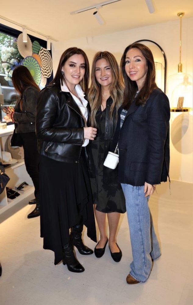 Esti Pekdemir, Selin Has, Banu Aksoy