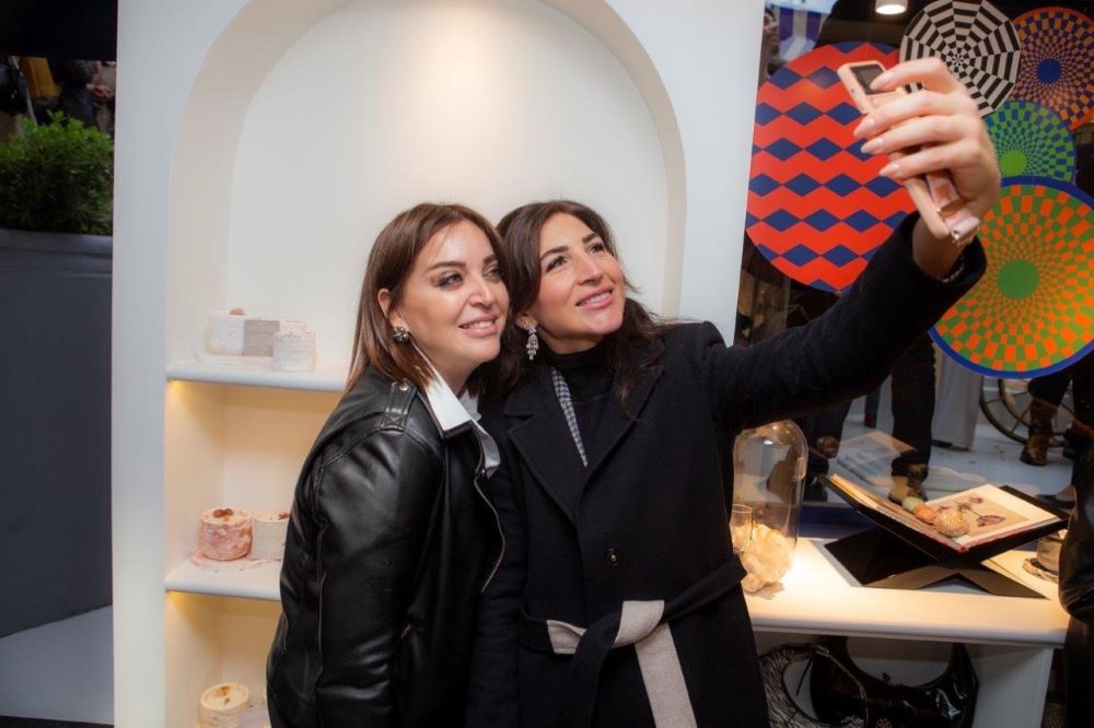 Esti Pekdemir, Ayça Sarıca