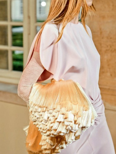 Dans Eden Püsküller