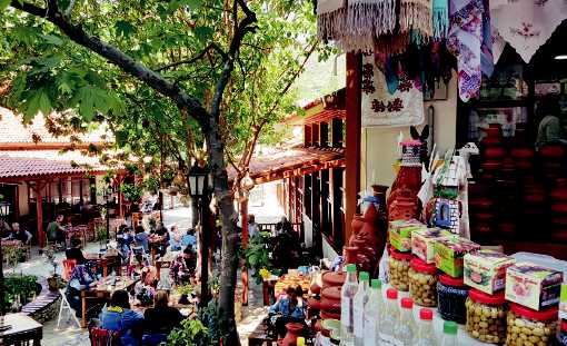 1500 Yıldır İpek Üretiyorlar