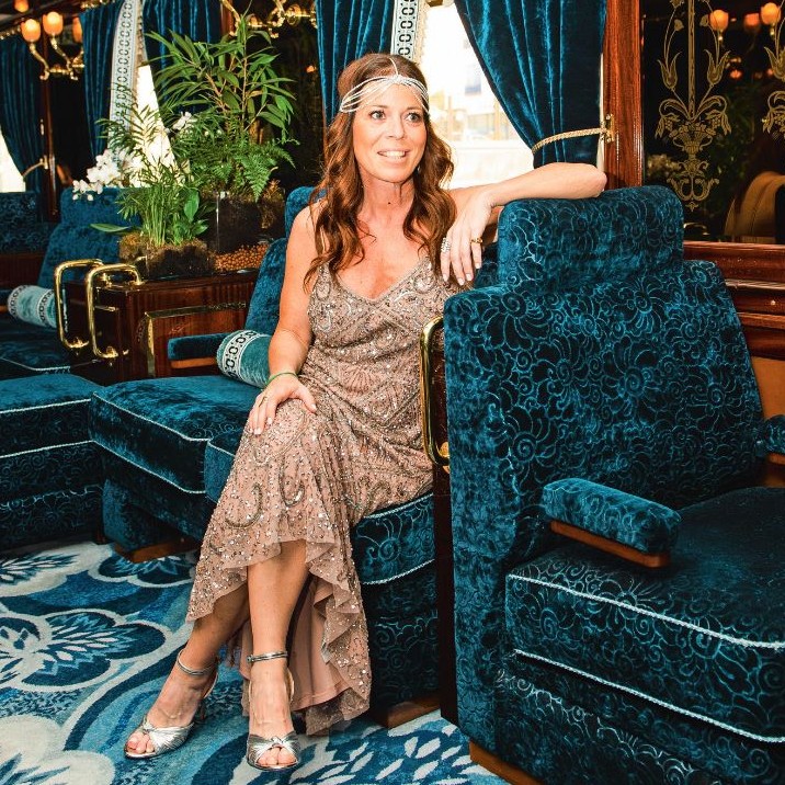 İstanbul'dan Paris'e zaman tünelinde yolculuk