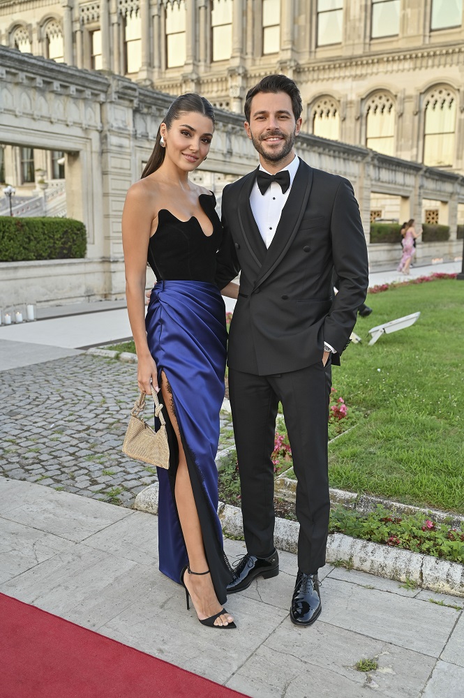 Hande Erçel, Hakan Sabancı