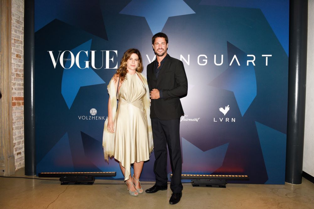 Francesca Versace -Christopher Leoni