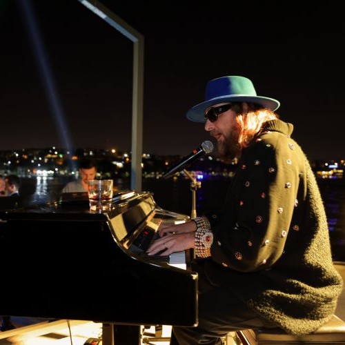 4 Maddede Sébastien Tellier stili