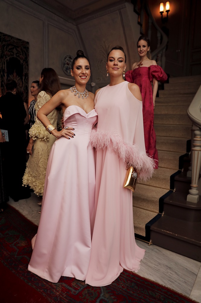 Begüm Kıroğlu, Prenses Cleo zu Oettingen-Spielberg