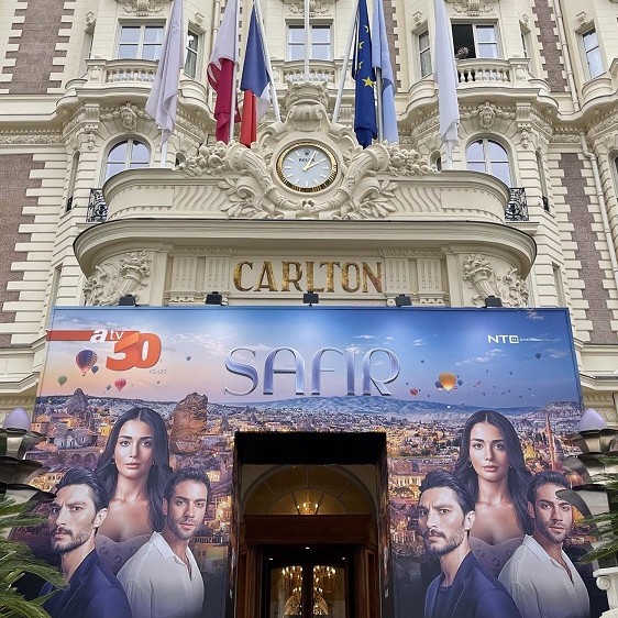 Cannes'da atv dizileri konuşuldu