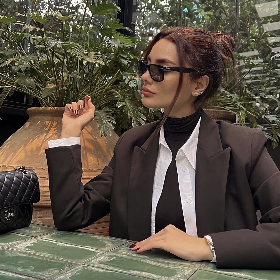 Hazal Filiz Küçükköse'nin çantasını açtık