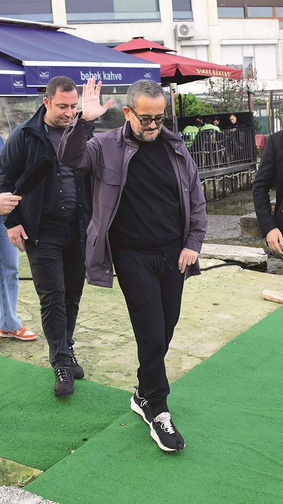 Ünlüler sokaklarda