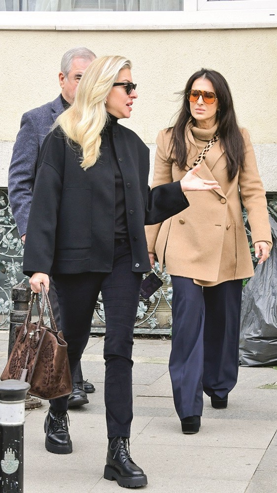 Şamdan Plus objektifinden caddelerde ünlü isimler