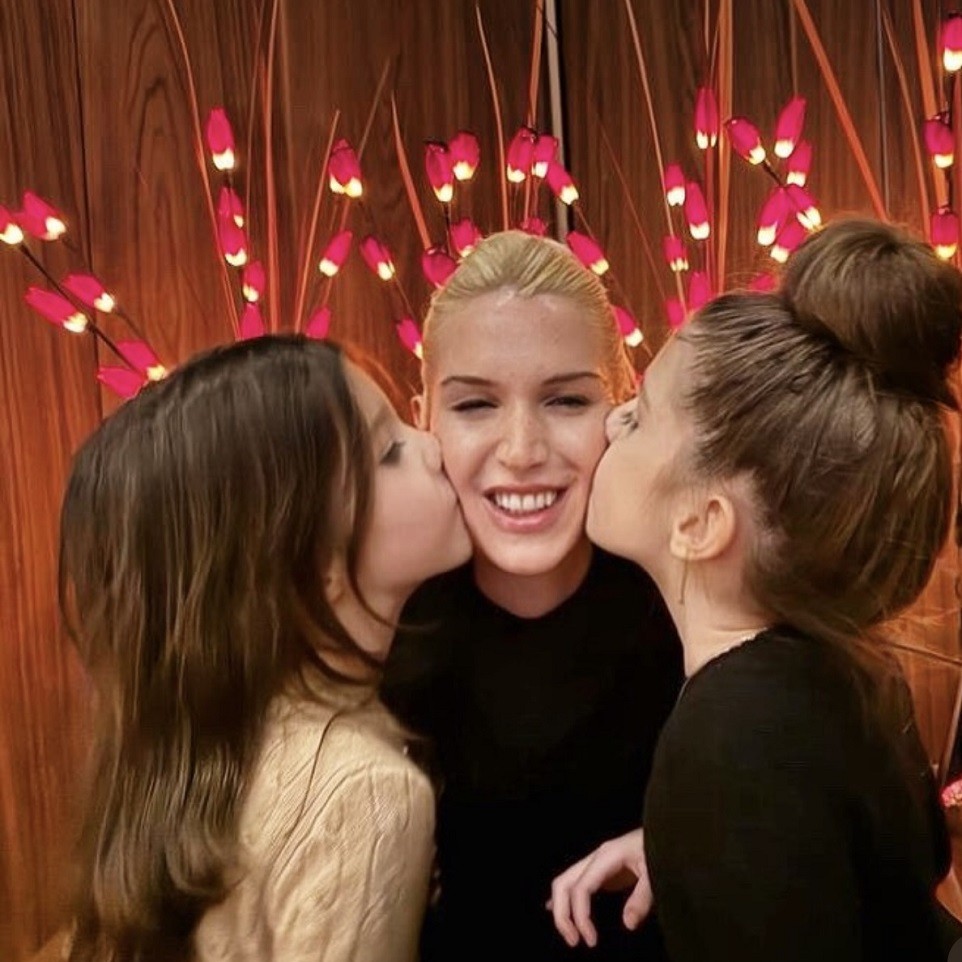 Ünlüler yeni yıla nasıl girdi?