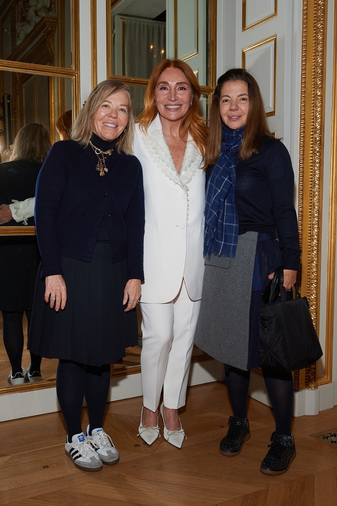 Ayşe-Ece Ege, Dilek Hanif