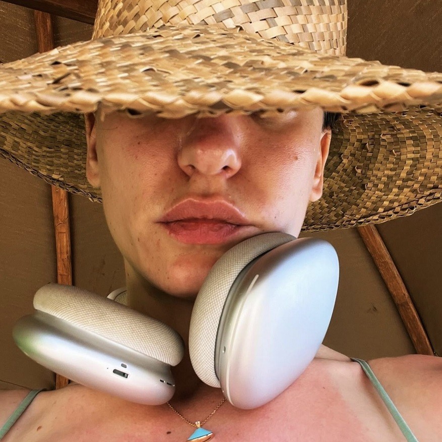 Serenay Sarıkaya Tatil Kareleriyle Gündem Oldu!