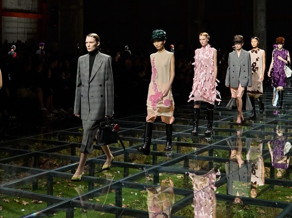 Prada 2024-2025 Sonbahar/Kış Koleksiyonu