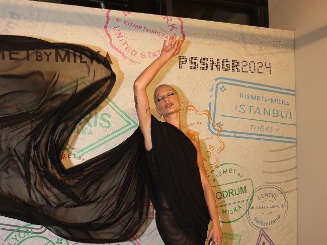 Passenger Koleksiyonu'na Renkli Parti