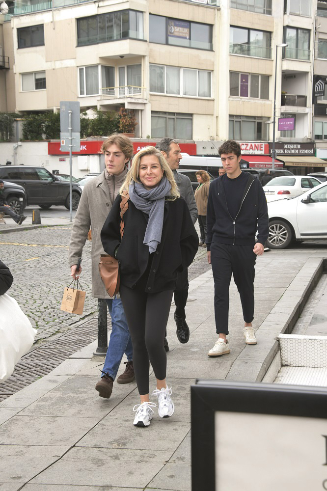 BEBEK'TE AİLE SAADETİ YAŞADILAR