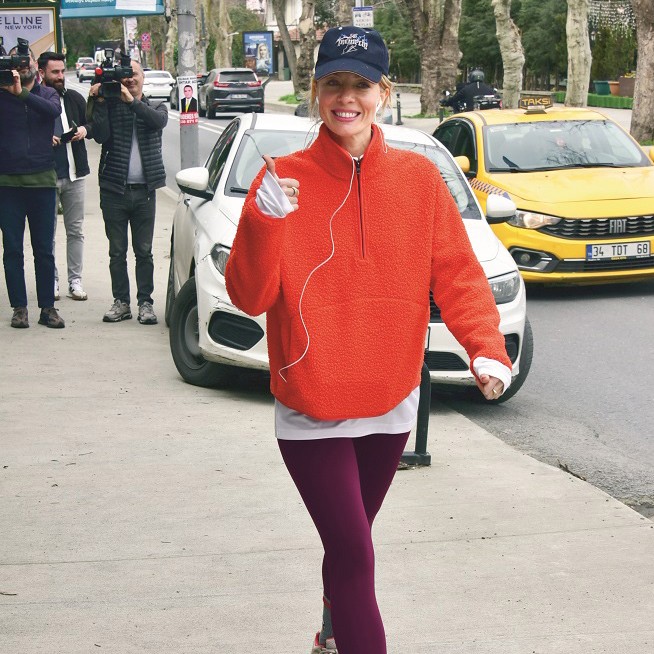 Şamdan Plus Objektifinden Caddelerde Ünlü İsimler