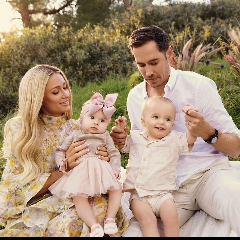 Paris Hilton Kızının Yüzünü İlk Kez Gösterdi