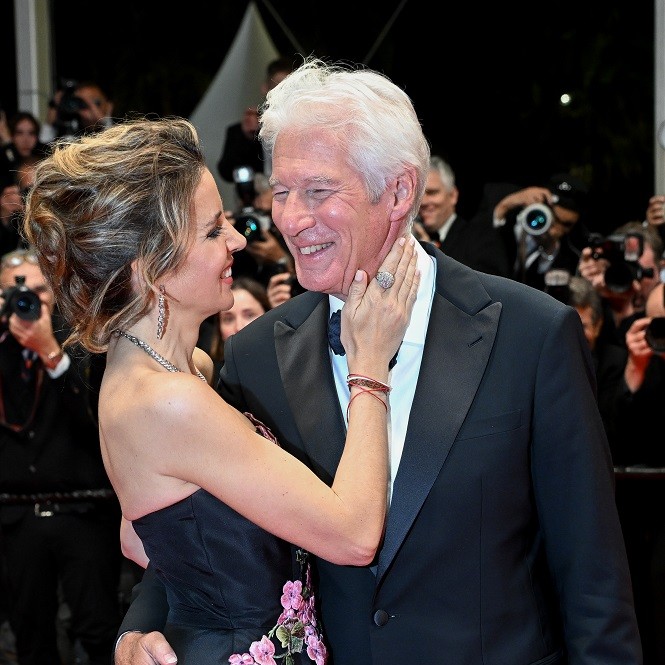 Richard Gere Cannes’da Aşka Geldi!